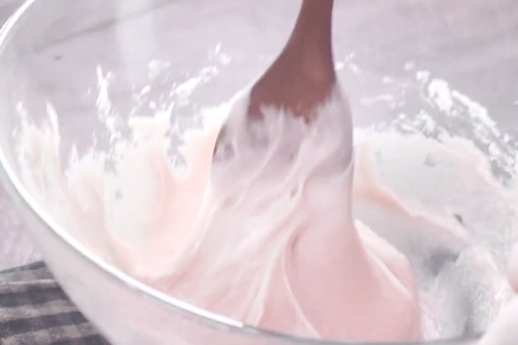 coertisify's tweet photo. how to make pink mochi : https://t.co/YlHTqK85aB