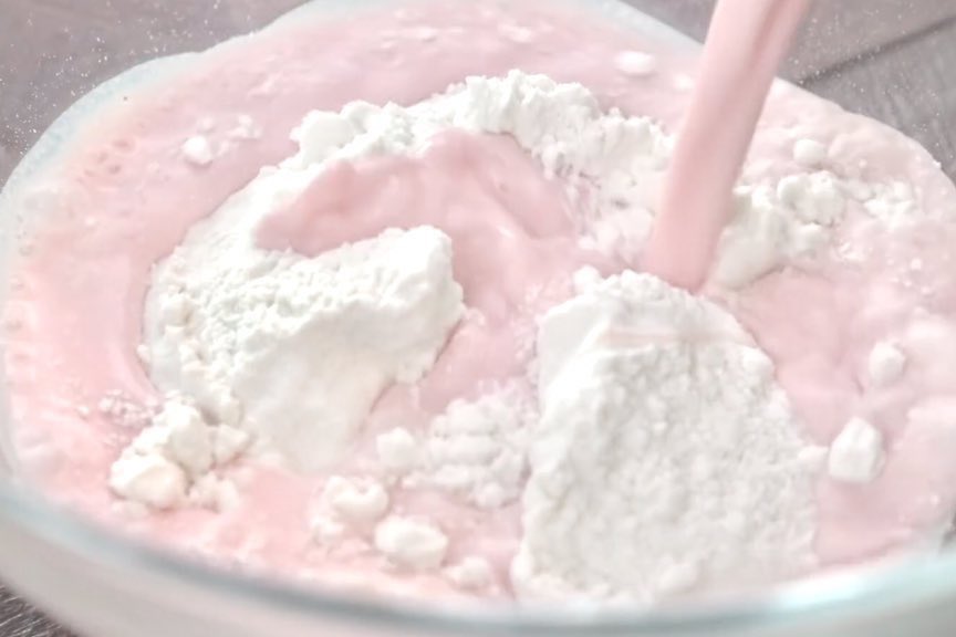 coertisify's tweet photo. how to make pink mochi : https://t.co/YlHTqK85aB