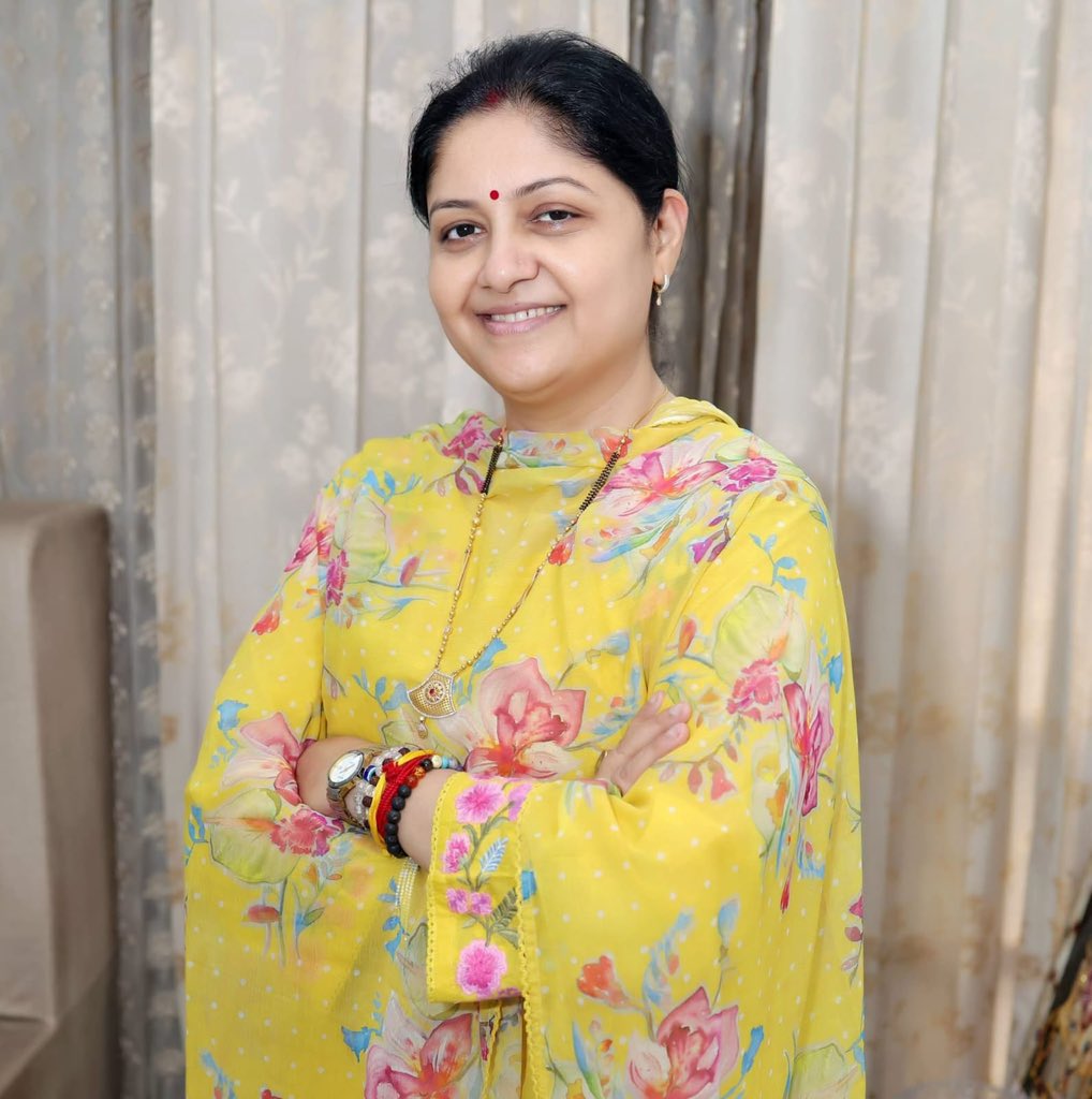 bjpharshvardhan's tweet photo. भारतीय जनता पार्टी उत्तर प्रदेश की प्रदेश उपाध्यक्ष, बहन श्रीमती @archnabjpup जी को राष्ट्रीय महिला आयोग की सदस्य नामित किए जाने पर हार्दिक बधाई एवं शुभकामनाएं।

प्रभु श्रीराम से कामना है कि आपको नारी सशक्तिकरण में अपना योगदान देने में और शक्ति व ऊर्जा प्रदान करें। https://t.co/WgV9AllH2p