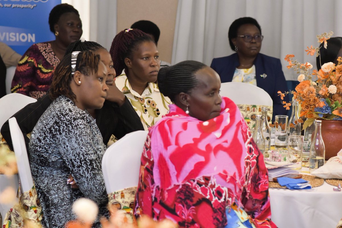asiimireritah's tweet photo. @RebeccaKadagaUG @Josephineahiki1 Prof. @Josephineahiki1 appreciated and recognized the contributions of Women's Rights Organizations , young women and men who continue to shape and advance the @FOWODE_UGANDA collective journey.#WomenAndLeadership #WomenLeadersConference 

@SolomeNakaweesi @patriciamunabi @uwonet https://t.co/Z7S3r327Hm