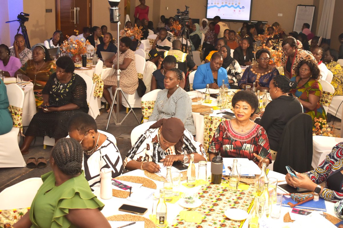 asiimireritah's tweet photo. @RebeccaKadagaUG @Josephineahiki1 Prof. @Josephineahiki1 appreciated and recognized the contributions of Women's Rights Organizations , young women and men who continue to shape and advance the @FOWODE_UGANDA collective journey.#WomenAndLeadership #WomenLeadersConference 

@SolomeNakaweesi @patriciamunabi @uwonet https://t.co/Z7S3r327Hm