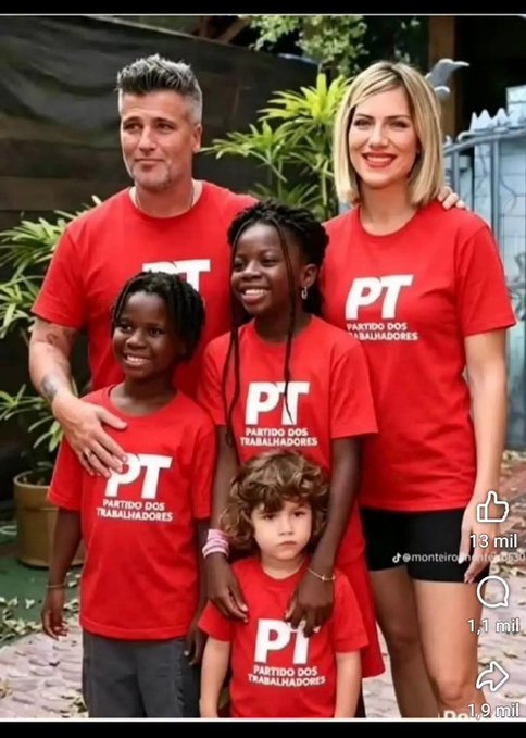A family of five wearing matching red "PT - Partido dos Trabalhadores" t-shirts poses together outdoors, including two parents with their three children. The image aligns with the post's reference to a "wonderful family," showcasing a unified family group in coordinated political party apparel.