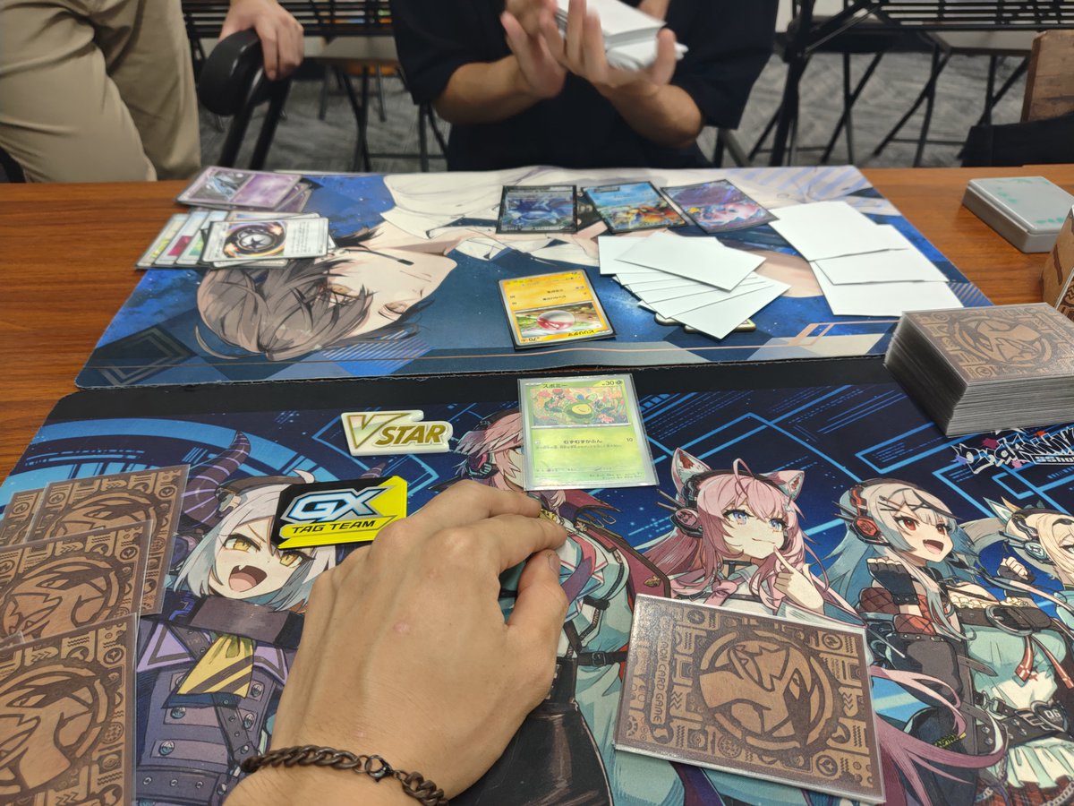 yp_konton's tweet photo. マネージャーとエクストラ https://t.co/4JfbCM5RS7