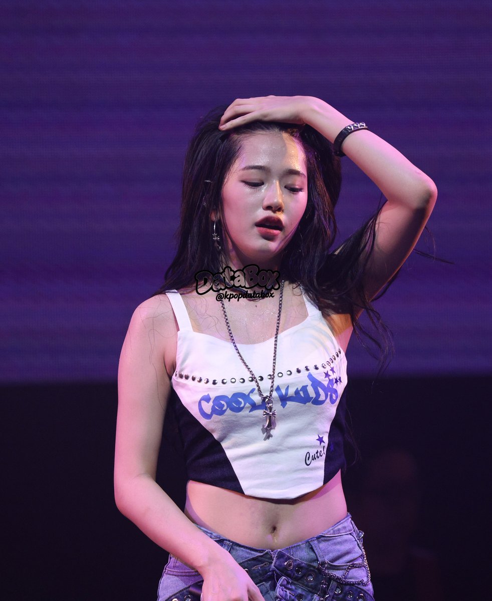 kpopdatabox's tweet photo. 240818 YUJIN at SUMMER SONIC OSAKA

#IVE #아이브 #유진 #안유진 #ANYUJIN #ユジン #Kpop #4K https://t.co/wjJF5XIKsI