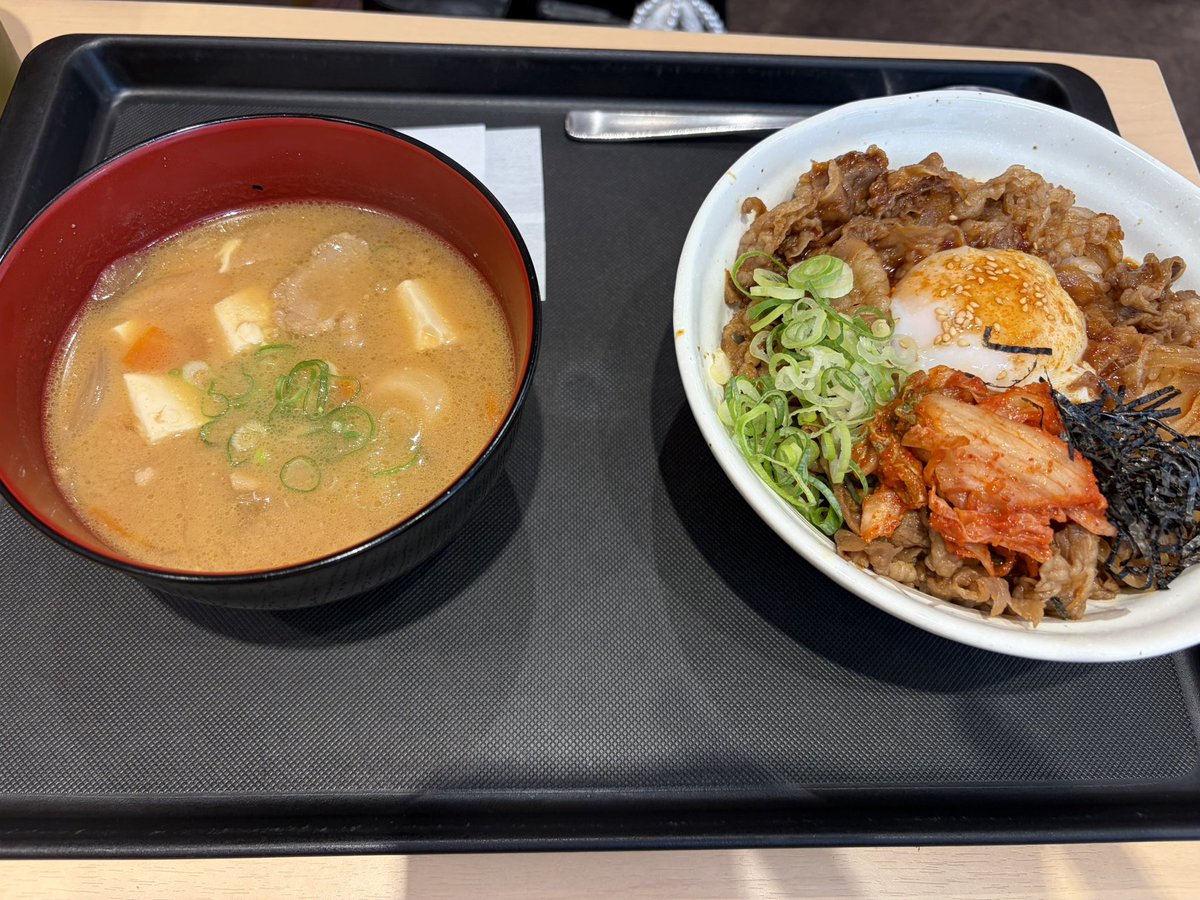 y_042o9's tweet photo. この病気になって全て失ったって人見てたけど、そうはならんやろって思ってたのに、人間関係とか同じ轍を踏んでいってる😇 https://t.co/jMqaWc2mBi