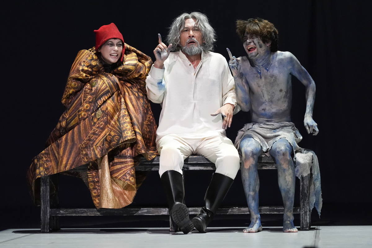 theatergirl_jp's tweet photo. 『リア王－KING LEAR－』が開幕！

演出・森新太郎、内野聖陽、
前田公輝、井之脇海、杉本哲太のコメントと
舞台写真をお届け📷
https://t.co/gKP0txEpdy

「シェイクスピア悲劇の最高峰が開幕」

#リア王 https://t.co/MxofKJEADu