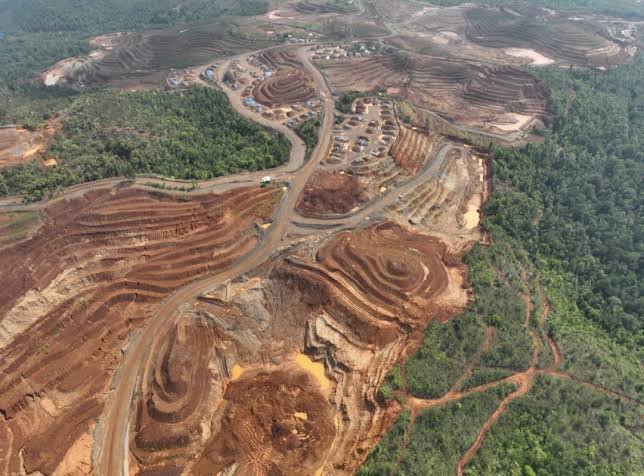 indepenSumatera's tweet photo. Stop wak....🤚🤚🤚

PT GAG NIKEL KEMBALI MENGHANCURKAN RAJA AMPAT 

@bahlillahadalia kabarnya diam² menerbitkan kembali izin operasional PT GAG si penghancur pulau terhitung 3 september 2026 usai sempat di stop SEMENTARA.

Ingat
Di raja ampat itu adalah tempat kawasan konservasi 75% karang dunia. Atas keluarnya izin tersebut kita akan kehilangan keindahan raja ampat.