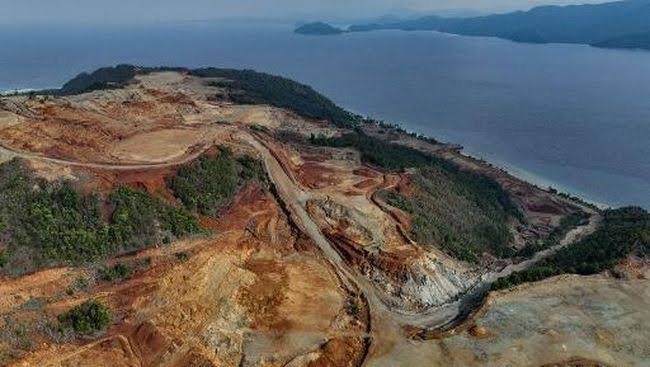 indepenSumatera's tweet photo. Stop wak....🤚🤚🤚

PT GAG NIKEL KEMBALI MENGHANCURKAN RAJA AMPAT 

@bahlillahadalia kabarnya diam² menerbitkan kembali izin operasional PT GAG si penghancur pulau terhitung 3 september 2026 usai sempat di stop SEMENTARA.

Ingat
Di raja ampat itu adalah tempat kawasan konservasi 75% karang dunia. Atas keluarnya izin tersebut kita akan kehilangan keindahan raja ampat.