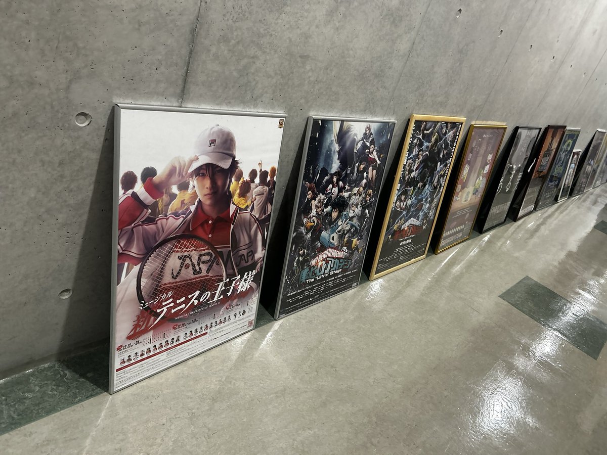utsukushioffice's tweet photo. ご招待いただき『Special Stage』へ！
芝居仕立ての一部に引き込まれ、ショー形式の二部は一幕ごとに泣き😭心からの大拍手を送りました👏
学生さんたちの姿に純粋に感動。舞台に立つ人ってやっぱりすごい。全員輝いていました✨ https://t.co/5quo1dzNrr