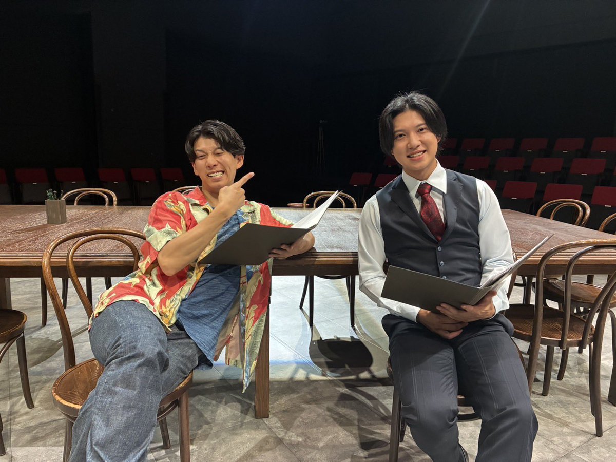 dictick's tweet photo. 朗読劇『7~セブン~』

そして舞台『12人の怒れる男』

合わせてありがとうございました🙇

残すところ2日間。

誠意を持って7号演じさせて頂きます。

#12人の怒れる男 https://t.co/EXz1gle3M1