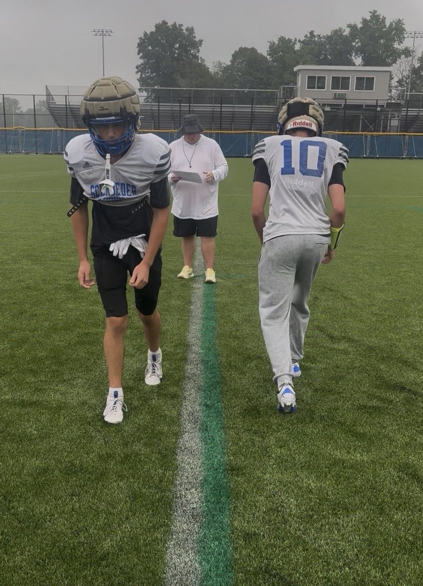 Aballintheair's tweet photo. Football Babyyyy https://t.co/Noy4QySZIA