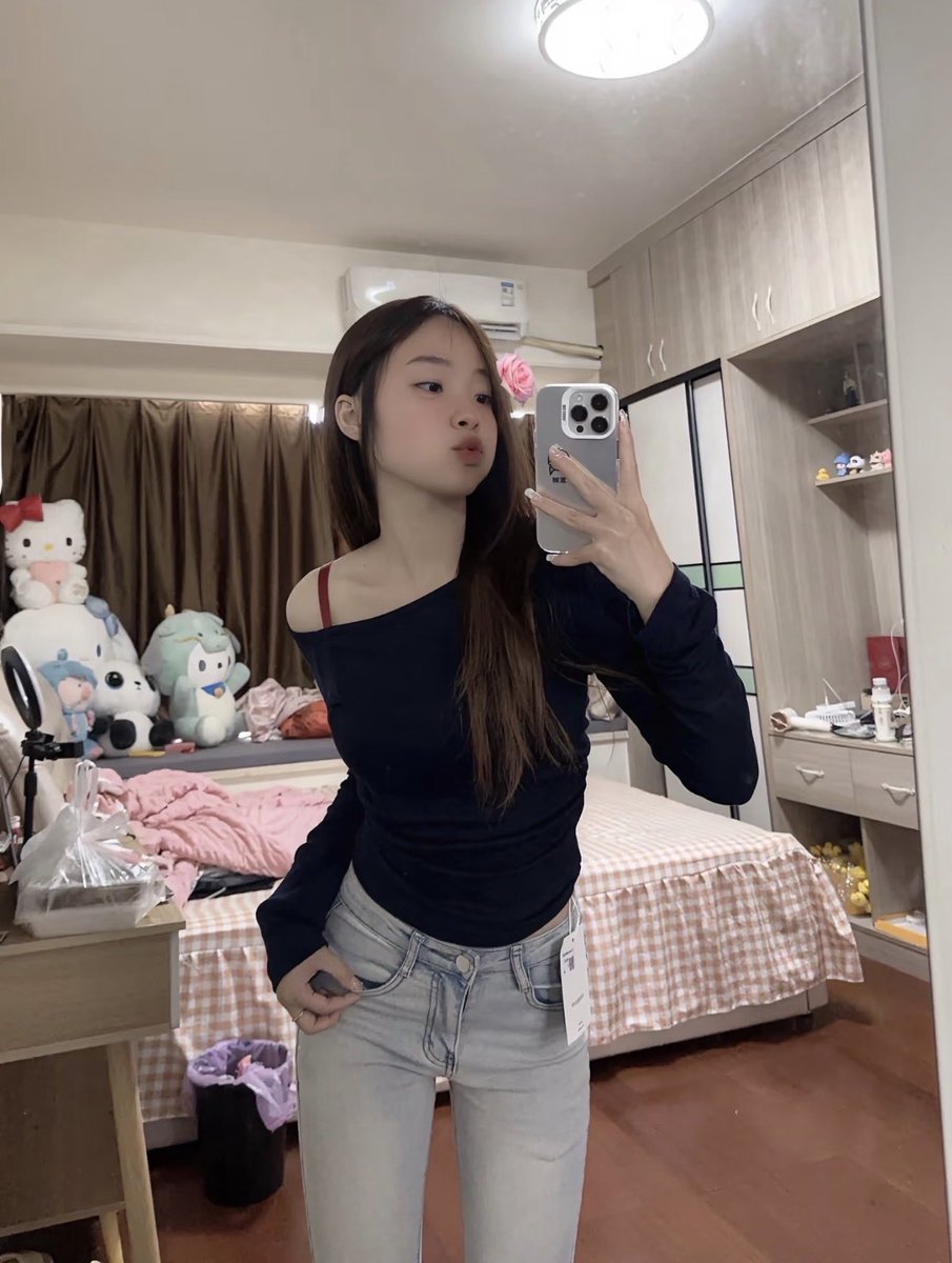 Cordeliaufkb's tweet photo. 男生我真的求求你们了🥹能不能来个离的近的和我长期啊！！！认真的不想谈恋爱！太麻烦了…… https://t.co/CoVxGyUG9I