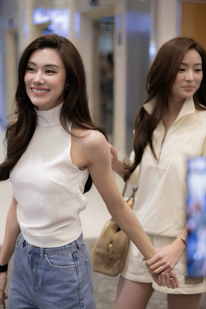 GasChill's tweet photo. เหมือนกลัวหาย 😌

#LenaMiu #ลีน่าหมิว https://t.co/3rNk3LMEAK