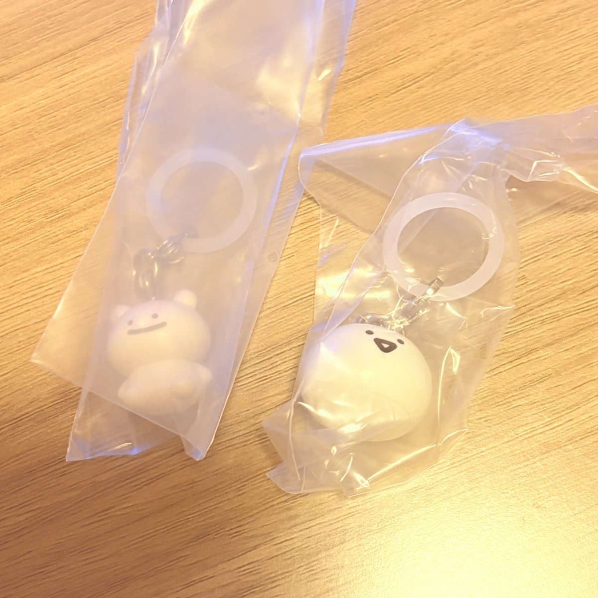berry_max88's tweet photo. お文具といっしょ めじるじアクセサリーなのです　　めじるし　交換

譲　お文具さんA 耳
求　ゼリーさん　プリンさん

渋谷周辺手渡しor郵送交換希望です。
※郵送交換の場合まとめての交換優先

難しいかと思いますがよろしくお願いいたします。 https://t.co/1I0Rm9h5wO