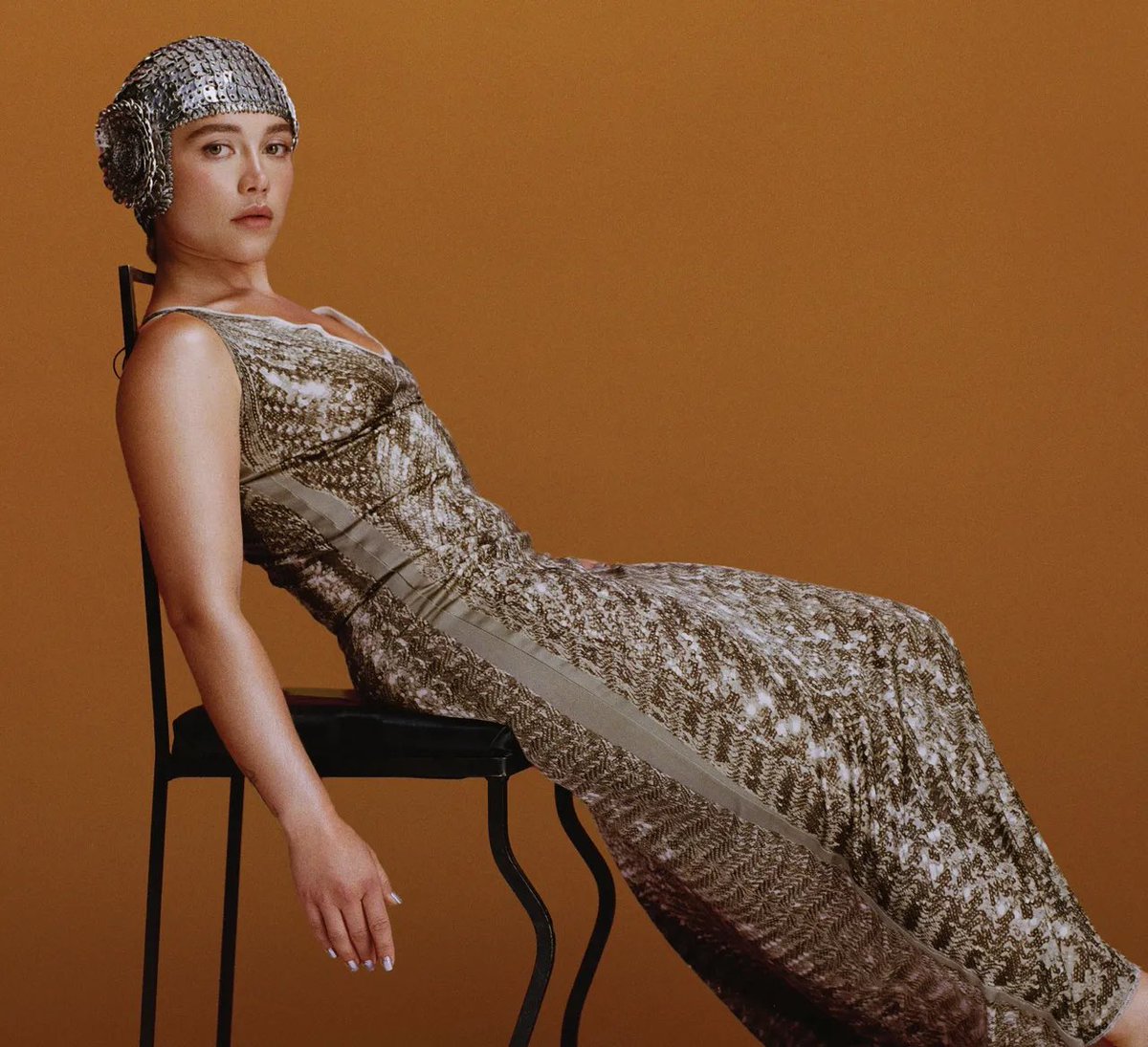 saintdoII's tweet photo. absolutely stunning vanity fair cover story starring florence pugh. photographed by nadine ijewere https://t.co/ZcCl5johqV