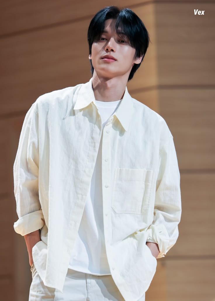 WOOYOUNGaeth's tweet photo. @aetheriacademy Hello, I am Tyaga Kaditya.

I have received Aetheria’s invitation, and I am here to accept my place within the Academy.

I am ready to step beyond the gates and begin my journey as an Aetherian. ✦ https://t.co/ioPYi32Fi1