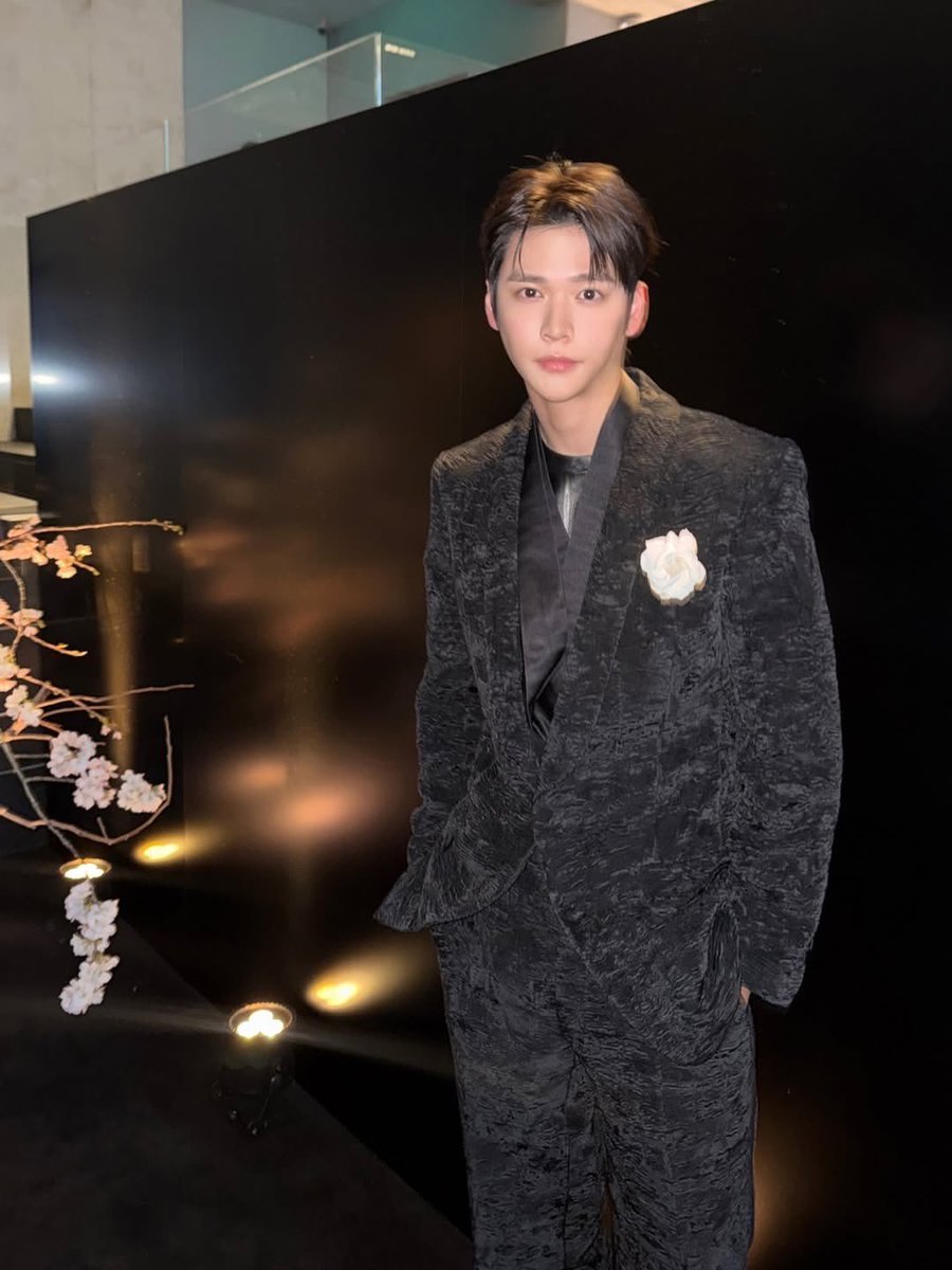 mejaymi's tweet photo. Eunseok x Tomford
🕯️🕯️🕯️🕯️🕯️🕯️🕯️ https://t.co/Tx51t2rPHM