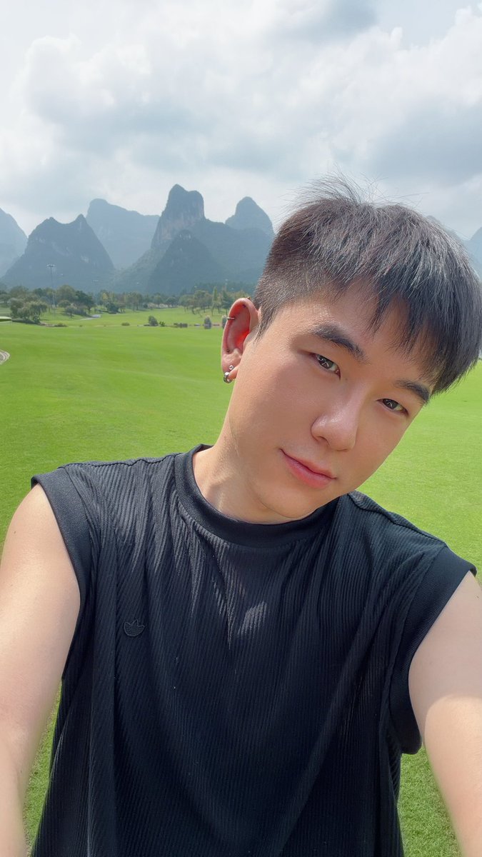 Qtalks tweet picture