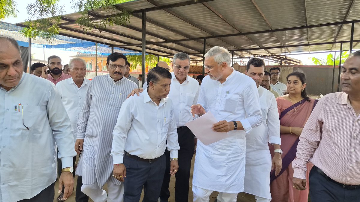 BalrajsinhMla's tweet photo. પ્રદેશ અધ્યક્ષ શ્રી Jagdish Panchal એ આજે દહેગામ તાલુકાના કડાદરા ગામે સેવા સેતુ કાર્યક્રમમાં ઉપસ્થિત રહી વિવિધ યોજનાઓના લાભાર્થીઓને યોજનાકીય સહાયનું વિતરણ કર્યું.

#SevaSankalpAbhiyan
#SevaSetuAbhiyan https://t.co/zky3vF96MR