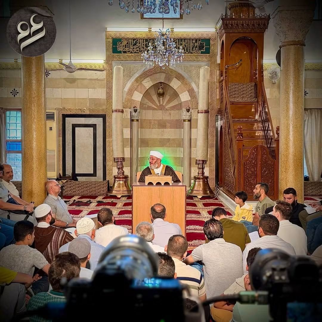 Sh_ALfaham's tweet photo. #جانب من  درس شرح كتاب  "رياض الصالحين" 25/9/2026 الشيخ محمد الفحام   في مسجد الشيخ الأكبر محيي الدين بن عربي في منطقة الصالحية دمشق..
لمتابعة الدرس كامل على اليوتيوب اضغط على الرابط الآتي..

https://t.co/GN892P3yE9 https://t.co/eMMaGEqlb1