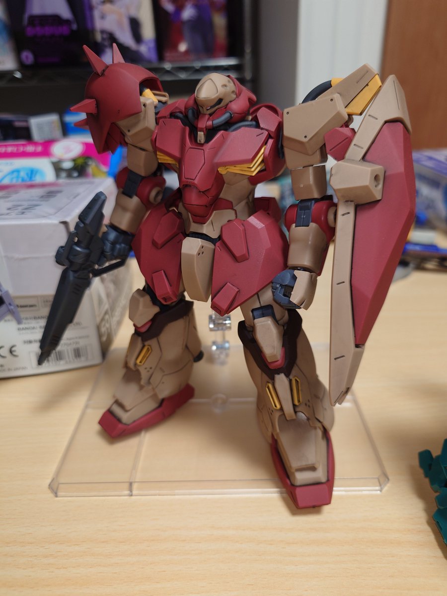 WizEX3's tweet photo. ここ最近作ったやつ
ルブリスウルとジャスティスはスミ入れと光沢トップコート
メッサーはリアルタッチマーカーとつや消しトップコート
これだけでカッコよくなるから簡単で楽しくて満足
ポージングセンス無いからカッコよさ激減してるけど https://t.co/CddplaVjsk