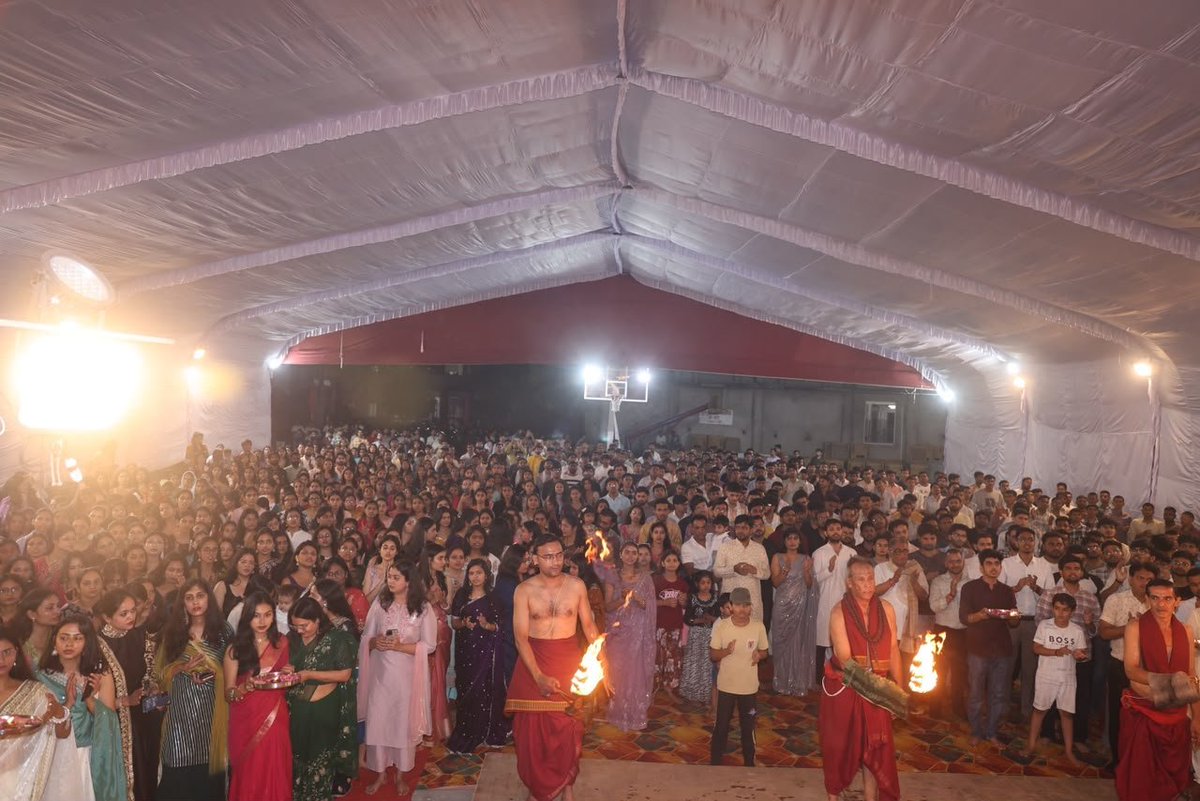 vskmalwa's tweet photo. अमलतास मेडिकल कालेज में #उज्जैनी_शार्ट_फिल्म_फेस्टिवल के पोस्टर का विमोचन 

#USFF26
#vskmalwa https://t.co/HoevcreYMn