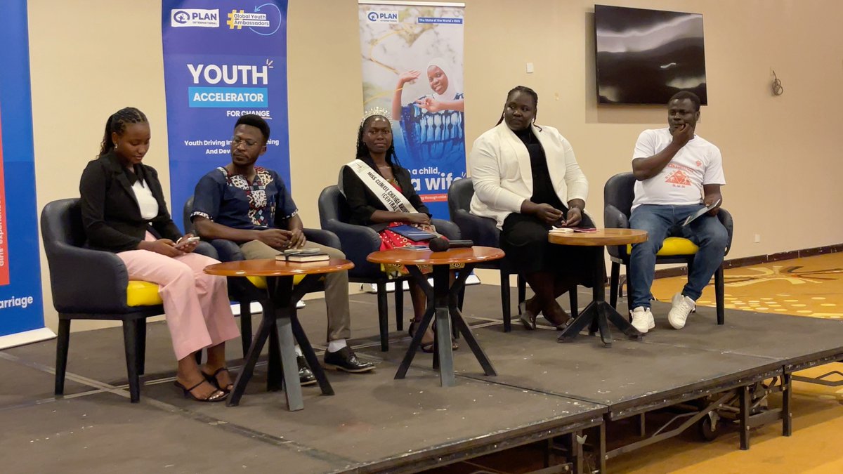 PlanUganda's tweet photo. π Young voices. Bold ideas. Climate action.
Yesterday in Kampala, young climate advocates came together at the Youth Climate Change #MiniCOPUg, hosted by @PlanUganda , creating space for young people to shape conversations and solutions for a safer, greener and more resilient future.
Young people arenβt just tomorrowβs leaders, they are driving change today. π
#MiniCOP #YouthClimateAction #ClimateJustice #GlobaYouthAmbassadors #PlanInternationalUganda