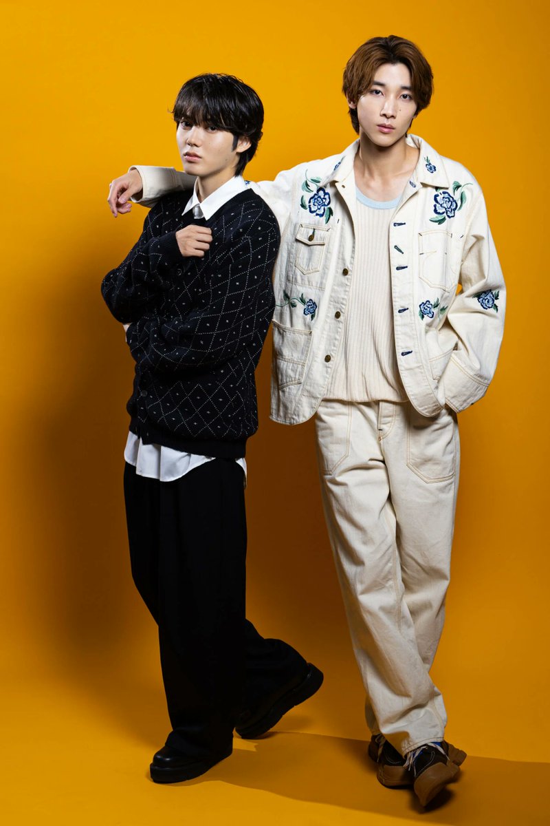 jjss2222fg's tweet photo. #陽キャ集団 아아 이사진들 너무 좋다 https://t.co/lwkZa4xyq9