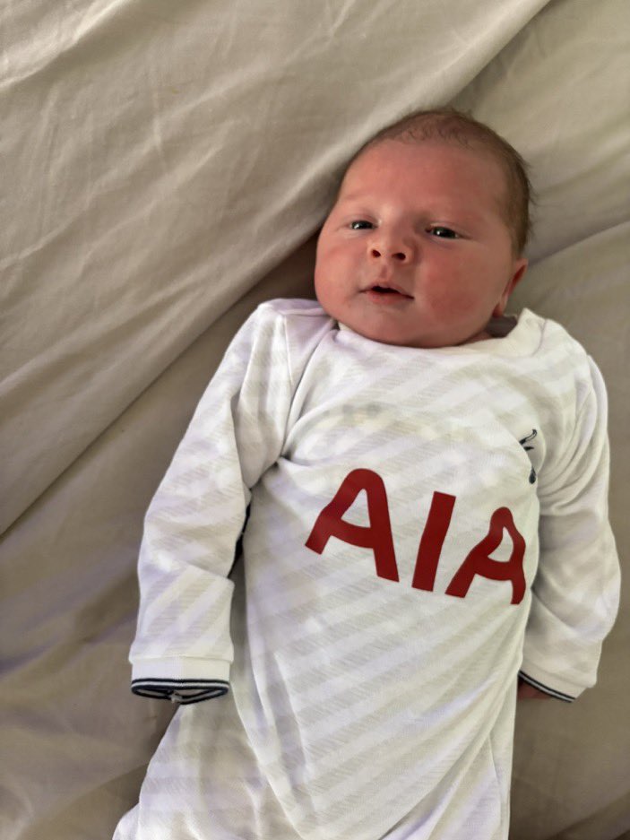 MattSpursN14's tweet photo. Sonny is #fullycoys

#TTID🤍💙
Tottenham Hotspur https://t.co/7dDnG80MPb