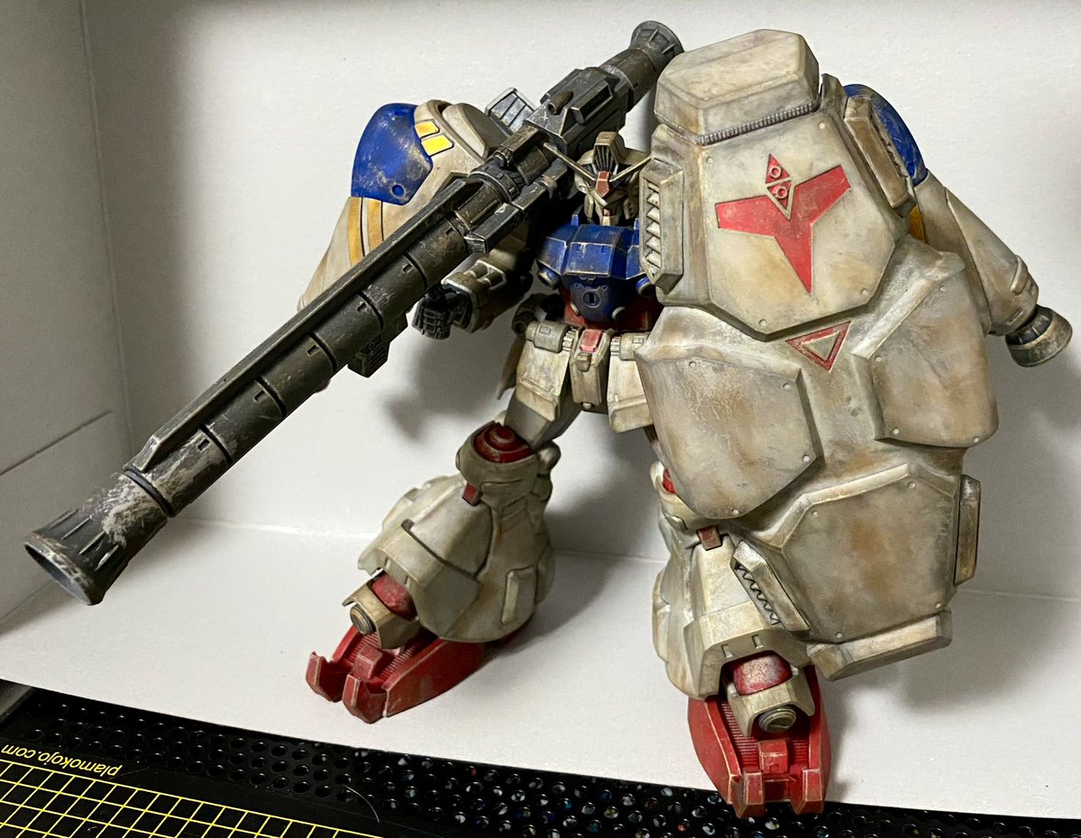 NYunico's tweet photo. 試作2号機完成！
汚すのに夢中で胸のパーツなくなったの気づかんやった、、 https://t.co/NiaFAvh564