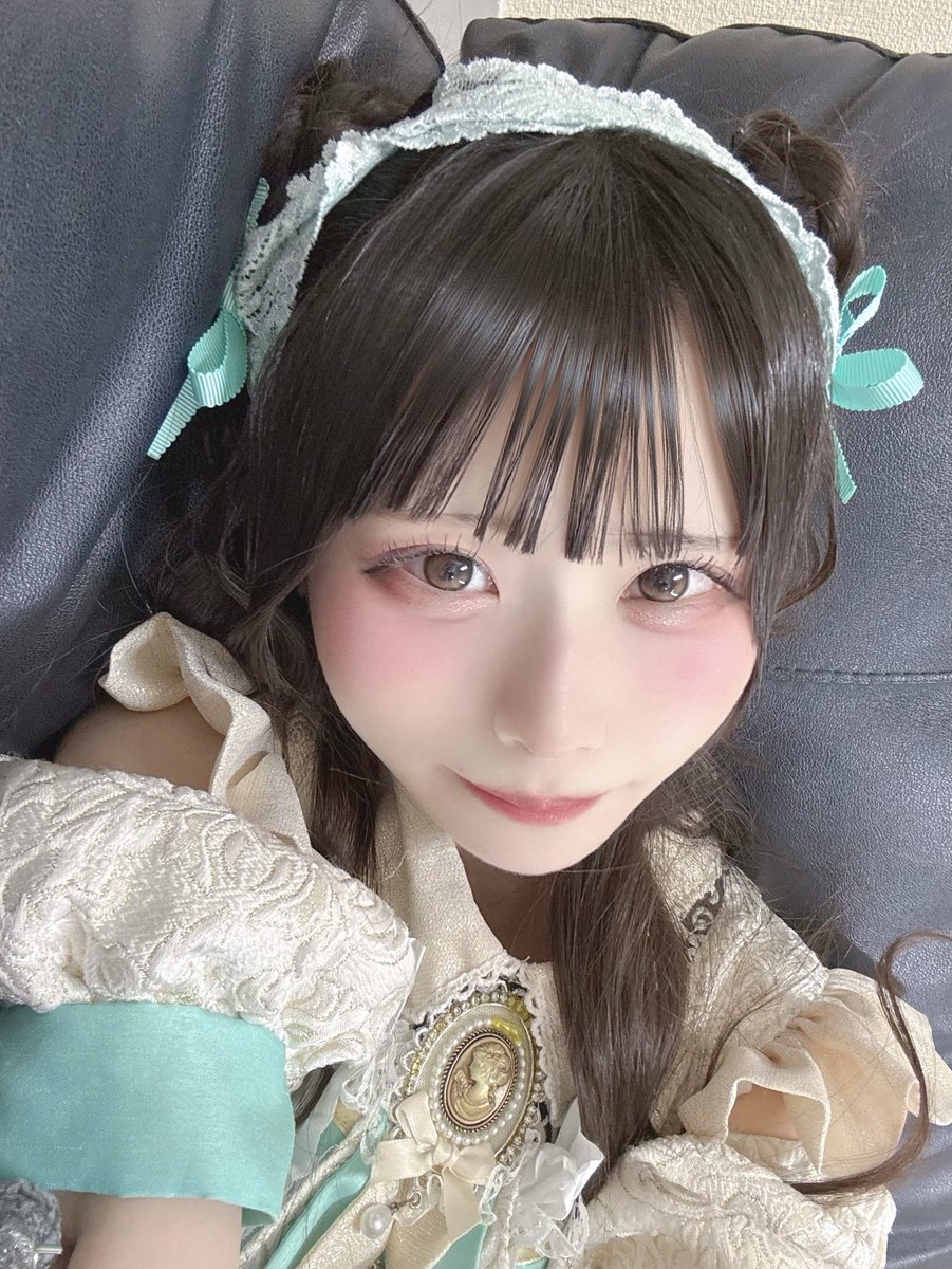 MRCR_himi's tweet photo. ごろりーん https://t.co/WnH7uwNhIV
