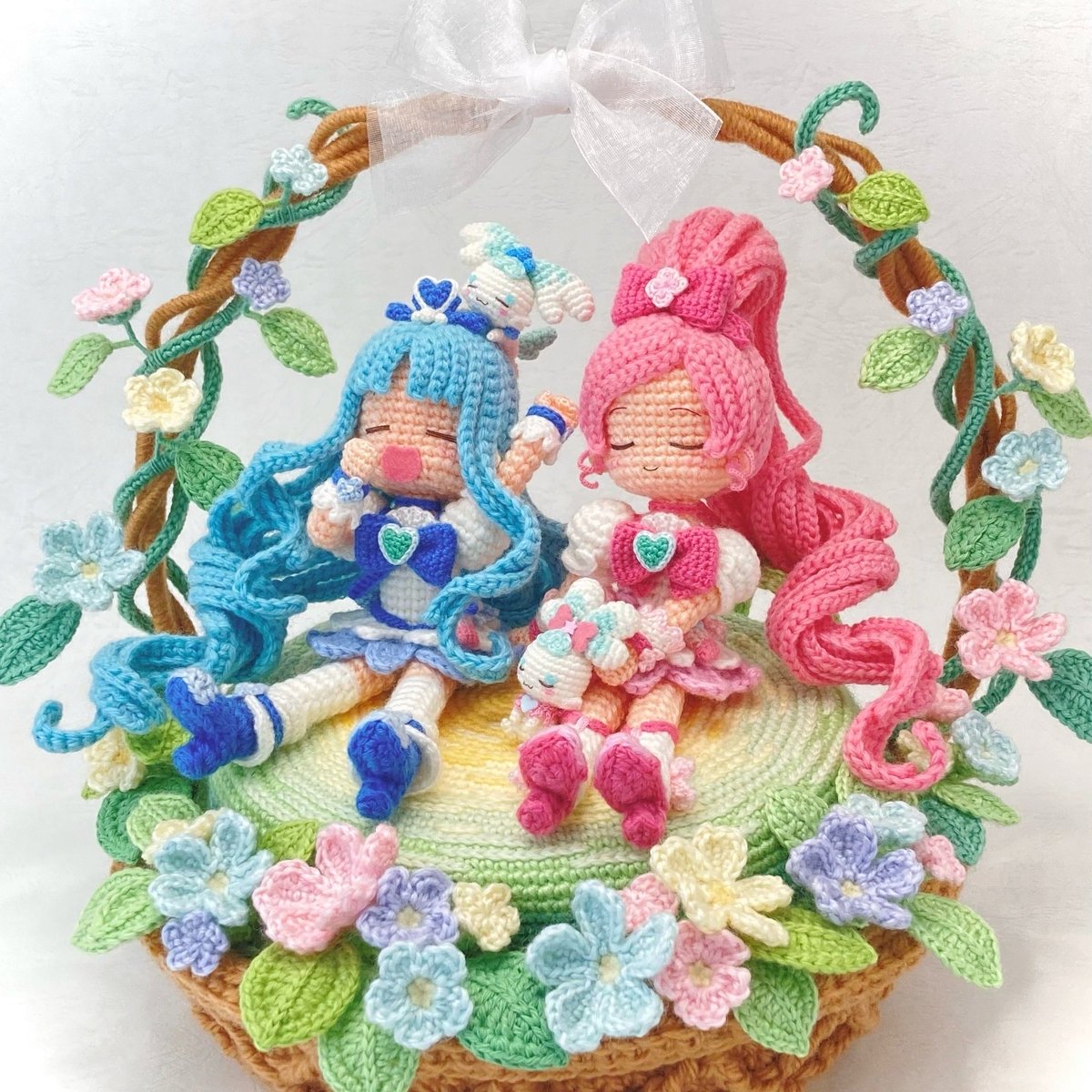 amithmetic's tweet photo. ようやく土台が完成しましたー！
ハトプリ寄せ植え風です🌸 https://t.co/OKBpgJZzAn