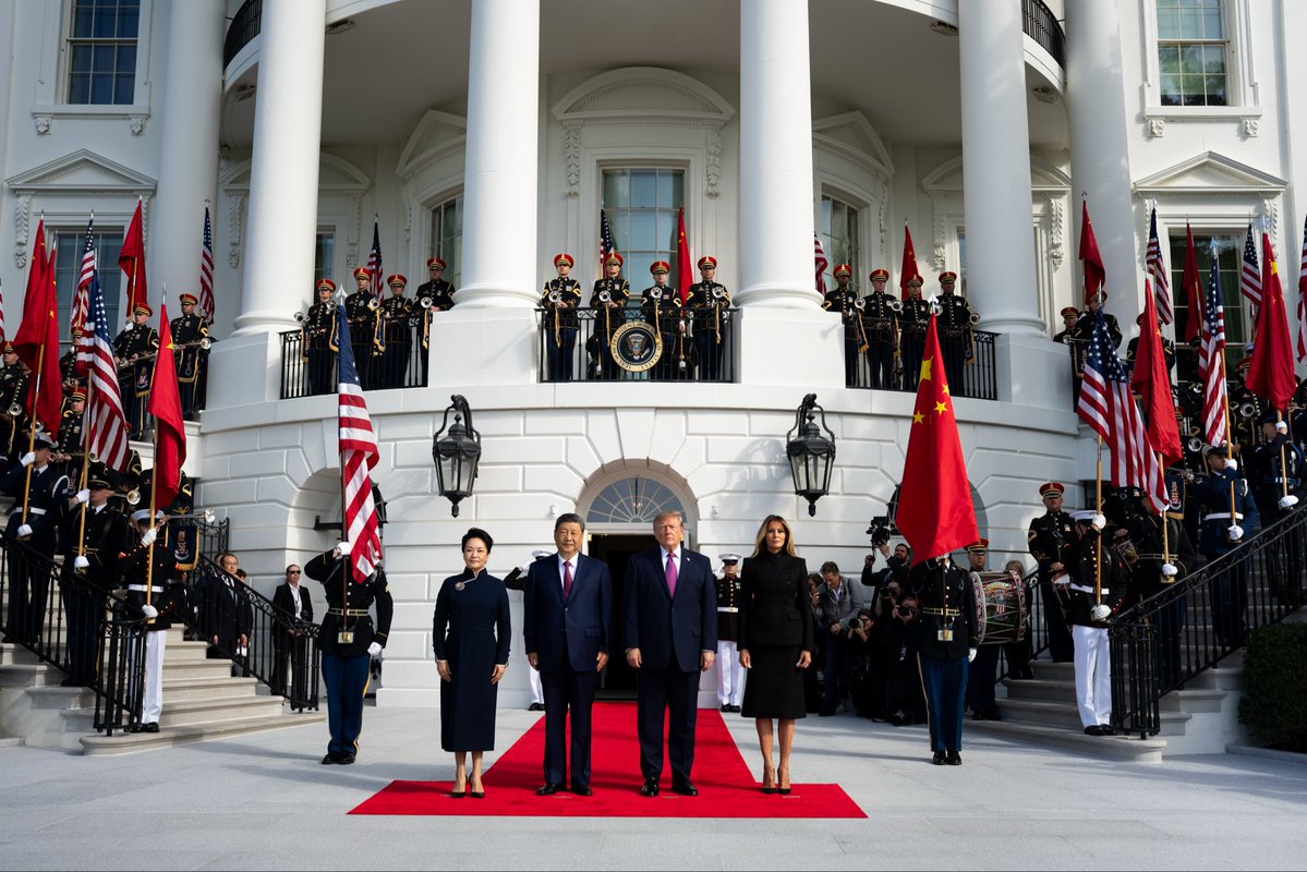 FirstLadyOffice's tweet photo. 🇺🇸🇨🇳 https://t.co/QwGf5Fmqgf
