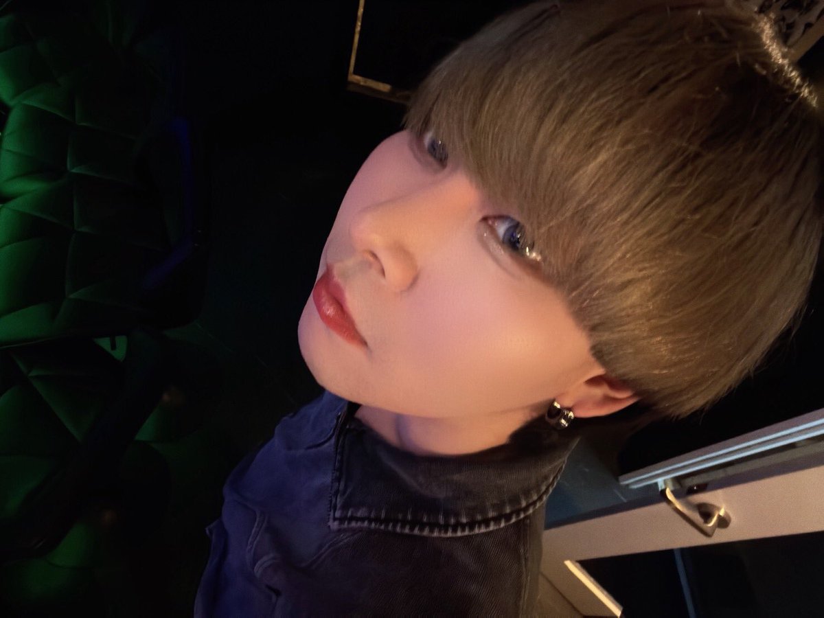 KBar_LeN's tweet photo. ✂️💎

Twitter/insta:@kbar_len
LINE:https://t.co/Aos00NIkuW
東京都新宿区大久保1-16-16、202 
#新大久保バー #新大久保ボーイズバー #ボーイズバー #韓国ボーイズバー #メンコン https://t.co/AEEPvtO7HB