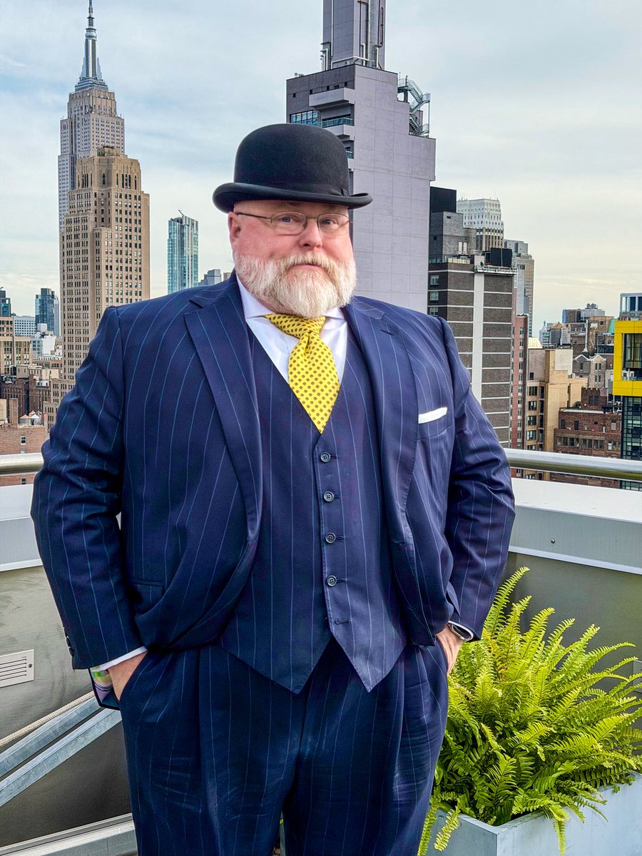 TheBigSartorial's tweet photo. “Did you always wear a suit or did you adopt it as you got older?”
”Well, it all began when they thought I was crying due to colic only to find I was actually just demanding pinstripe swaddling…”
#Gentleman #suitedup  #wiwt #bigandtall https://t.co/NPNbSFa98B