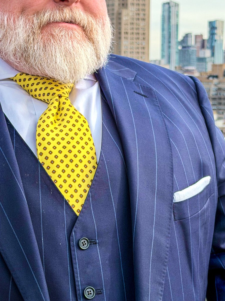 TheBigSartorial's tweet photo. “Did you always wear a suit or did you adopt it as you got older?”
”Well, it all began when they thought I was crying due to colic only to find I was actually just demanding pinstripe swaddling…”
#Gentleman #suitedup  #wiwt #bigandtall https://t.co/NPNbSFa98B