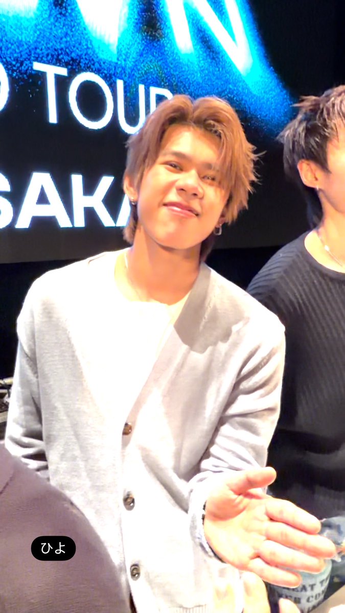 YChocotoxic's tweet photo. Tuiくんハイタッチ🙌
いつもビッグスマイルで大きな声でありがとうございまーすって言ってくれる🧡
#LYKNDuskAndDawnxOsaka https://t.co/amoUSCCtPg