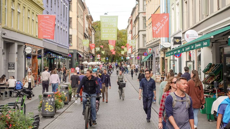 giveashitnature's tweet photo. In 2019, not one pedestrian or cyclist died on the streets of Oslo, a city of 673,000. The only traffic death all year was a driver who hit a fence. By contrast, in 1975, Oslo lost 41 pedestrians.

The city decided cars downtown should be treated more like guests than residents. It pulled out 700+ street parking spaces and put in bike lanes, benches and tiny parks. It closed some streets to cars entirely and cut speed limits across the city.

But it killed the economy, right? No. Sales kept pace with or beat the shopping areas outside the car-free zone, and more businesses chose to open there. Foot traffic went up 10%, even as 28% of cars disappeared.

But people couldn't get to work, right? Also no. Before any of this, only about 1 in 10 commuters into downtown Oslo drove. The city took away street parking, not access: you can still drive in and park in a garage. 

When researchers surveyed commuters before and after, almost nobody changed how they got to work, and overall they were happier with their commute.

Boston has about 100,000 fewer people and had 10 traffic deaths in 2019, 7 of them pedestrians.

None of this is rocket science. Lower speeds, less parking, protected lanes, car-free school streets, graet mass transit. Any American city could start tomorrow.