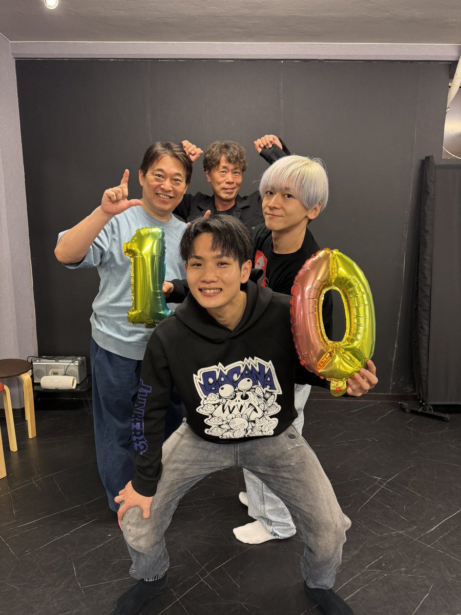 joe59681's tweet photo. お稽古の途中ですが
ここでお知らせです（ ᴗ ̫ ᴗ ）

コント男優10
10回記念〜プレミアム公演

いよいよ明後日9/27に開催
まだまだお席のご用意あります！
男優ならではの下ネタ満載コント
ぜひ笑いに来てくださいね〜

13時の部
https://t.co/f2PZXQKzLx
15時30分の部
https://t.co/cZ18Aalkj5
おしゃべり男優(トークライブ)
https://t.co/yA6FT9TpA7

ツイキャス第一部
https://t.co/Bl1vxC3Nmw

ツイキャス第二部
https://t.co/SA3NJ1vPB0

個人チェキお申し込み(9/26夜22時まで受付)
https://t.co/ScnZPfRtVT