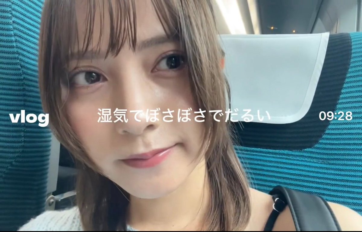my_faves_oshi's tweet photo. 1枚目：桃月なしこ
2枚目：吉田仁人

この2枚本当に作画同じすぎて思い出した瞬間発狂しかけた
ドラマたのしみ
#MILK 
#吉田仁人
#ドラマ溺愛 https://t.co/jGZ29FZnWC