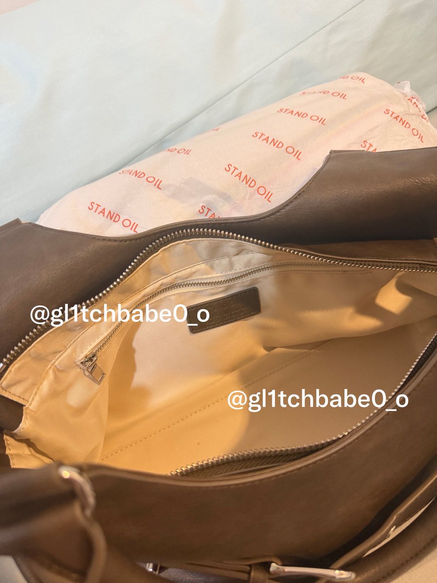 gl1tchbabe0_o's tweet photo. [STAND OIL] Lene Bag / Brown

ถุงครบ ไม่มีตำหนิ ใช้ไป 2 ครั้ง
price : 1900 รวมส่ง

สนใจ/สอบถามเพิ่มเติม dm ได้เลยค่า

#ส่งต่อกระเป๋า #standoil #ส่งต่อstandoil https://t.co/5etVRsoOwf