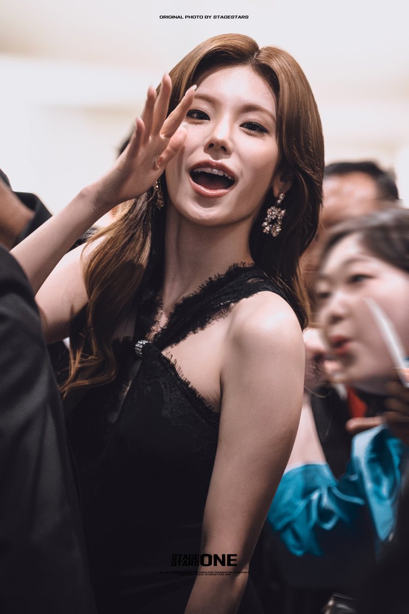 stagestars_one's tweet photo. 26.09.24 Yeji at Roger Vivier Jakarta

작별

#YEJIxRogerVivierIndonesia #SelamatDatangYEJI #예지 #YEJI #2026_StageStarsOne https://t.co/Uzaic450cd