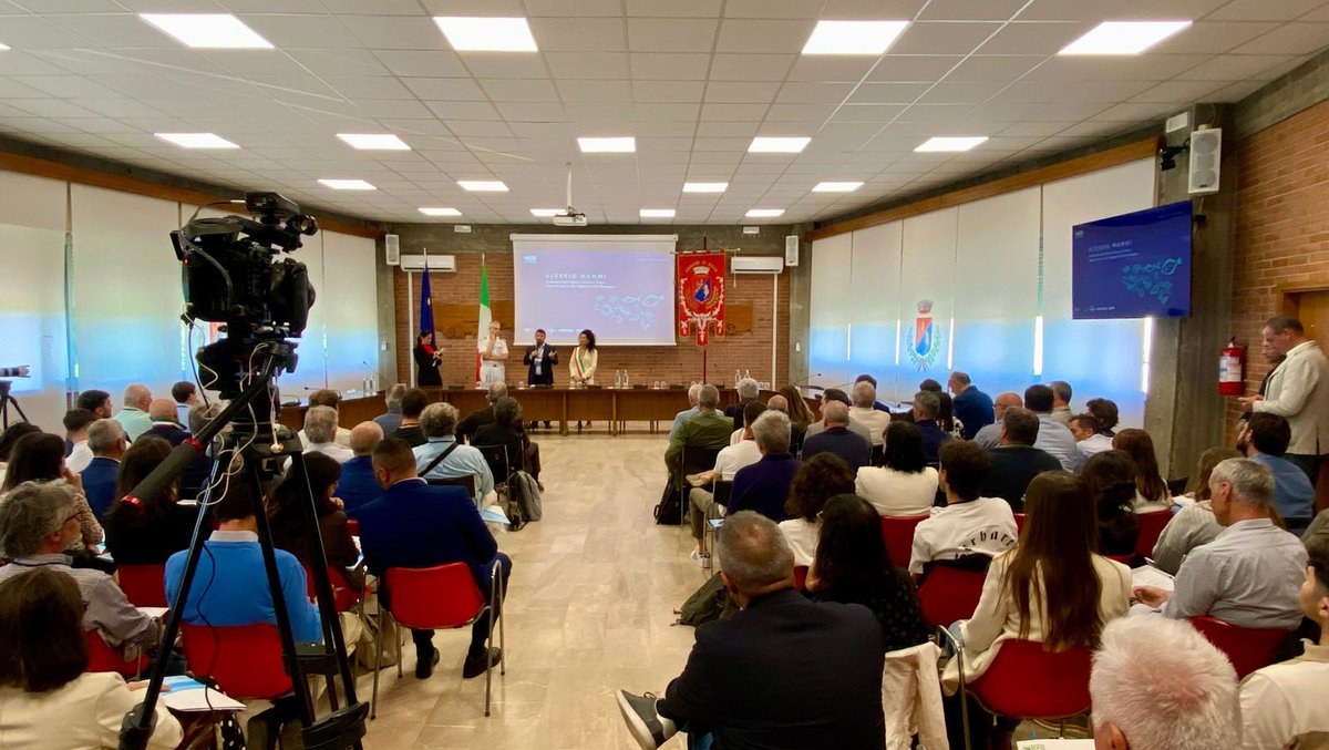 RegioneER's tweet photo. #Pesca, al via da #Goro (Fe) gli Stati generali della #pesca e dell’#acquacoltura dell’Emilia-Romagna. La #notizia 👉  https://t.co/5CWPl3ABOg https://t.co/NYqA9TvhuY