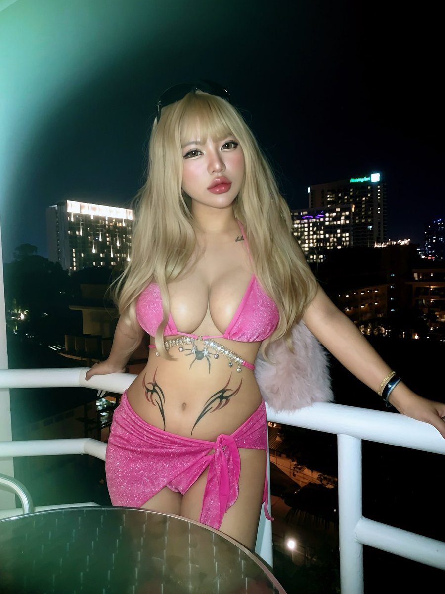 Susan_UwwU's tweet photo. 𝟐 𝐁𝐢𝐠 𝐑𝐞𝐚𝐬𝐨𝐧𝐬 𝐭𝐨 𝐅𝐨𝐥𝐥𝐨𝐰 𝐌𝐞 🍑

https://t.co/3MyTsn8oWp https://t.co/mRR864WLSk