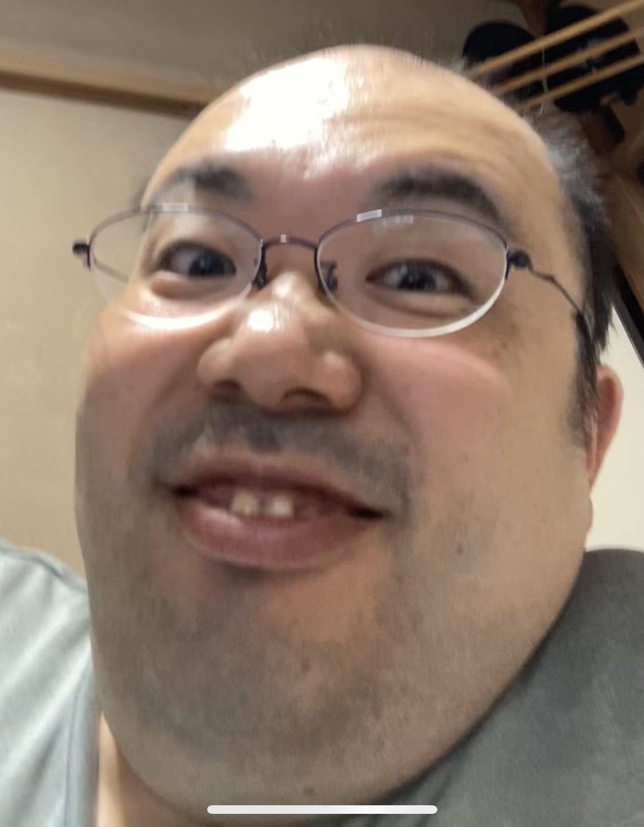 loveking1919's tweet photo. マジで俺と付き合ってくれない？
18歳
社会人
関東
身長179.8かな？
あと一途だよぉ！
陰キャ気質なんで…
顔はこれより酷いと思って。 https://t.co/ONcZFW1RBW