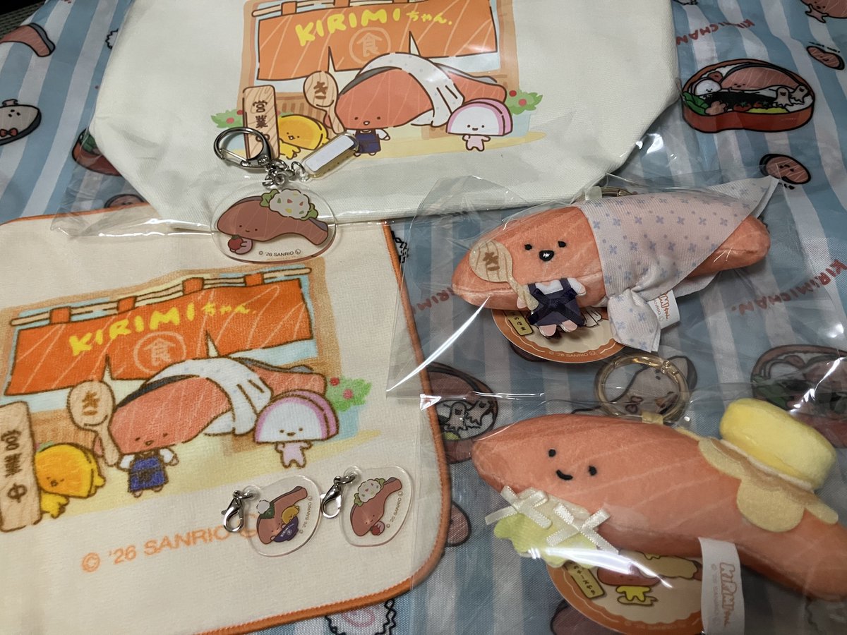 kurobee258's tweet photo. KIRIMIちゃんポップアップ初日行ってきたー！
大盛況でめっちゃ並んでた🥹
トートバッグは売り切れてたみたい https://t.co/0BkvG9VkXa