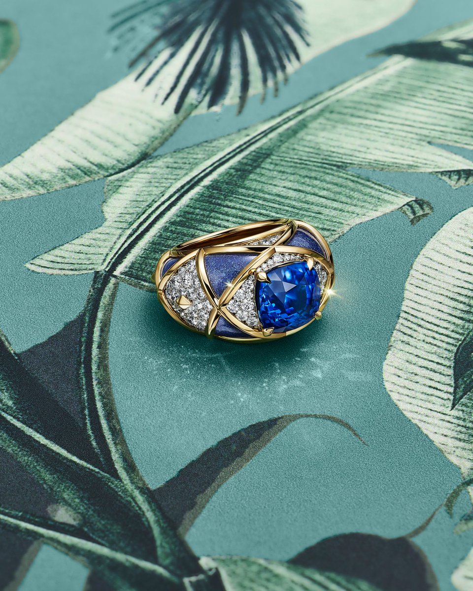 TiffanyAndCo's tweet photo. A feat of artistry and imagination, the Pineapple suite from Blue Book 2026: Hidden Garden echoes the tropical fruit’s distinctive geometry with intricate lavender paillonné enamel, esteemed and unenhanced blue sapphires and brilliant diamonds. A rare Renaissance technique revived by Jean Schlumberger in 1962, paillonné enamel reflects Tiffany & Co.’s enduring authority in this exceptional craft. Alternating patterns of meticulously applied 18k gold accents reveal the extraordinary artistry behind each creation. #TiffanyAndCo #TiffanyBlueBook #TiffanyHighJewelry

Discover more: https://t.co/GsJZ2VdBSx
