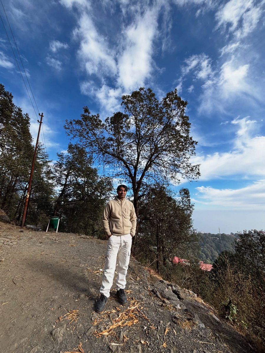 EvaRaymondbbnh's tweet photo. Where the air feels lighter and the noise fades, I remember: peace isn’t found—it’s created within. Grateful for the climb, the silence, and the clearer perspective waiting at the top. https://t.co/dwzd6BUGft