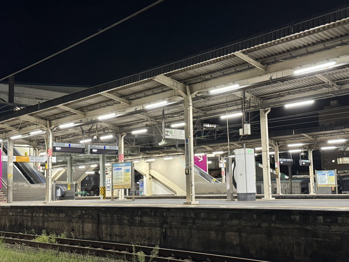 prism_1779F's tweet photo. E235系は君津の留置線へ回送されたようですね(19時台に君津中央病院近くの踏切鳴っているのを確認していたので) https://t.co/P8CNgwhVML