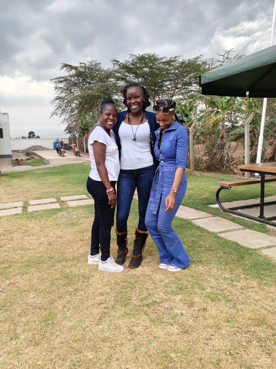 DorahManya's tweet photo. Going to pay our last respect to our brother Edmond Salasya
Burial tomorrow;Inyera village, Mumias East https://t.co/duoRvBU7kX